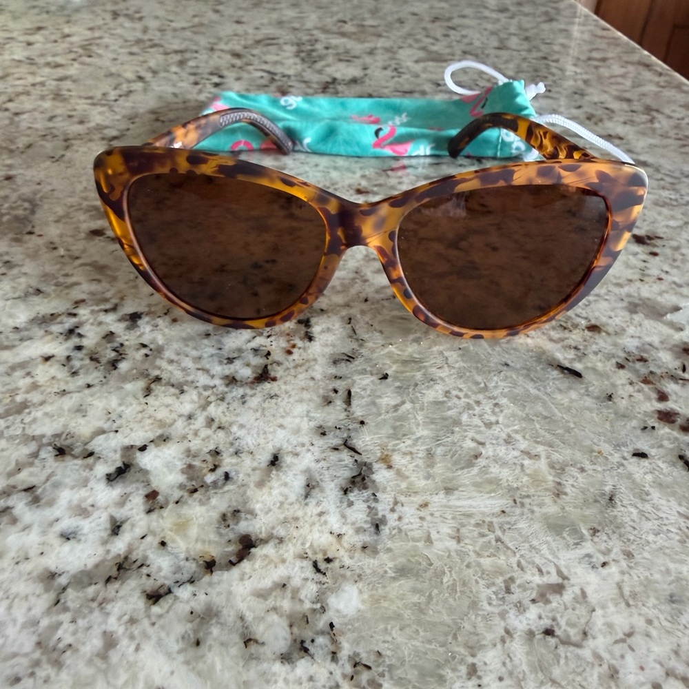 Women's Tortoise Shell Sunglasses